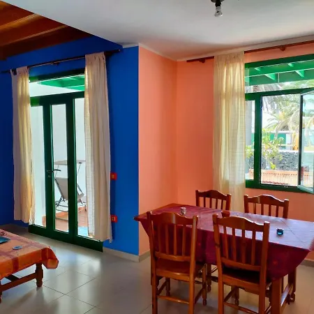 Casa Palmeras Costa Holiday home Costa Teguise